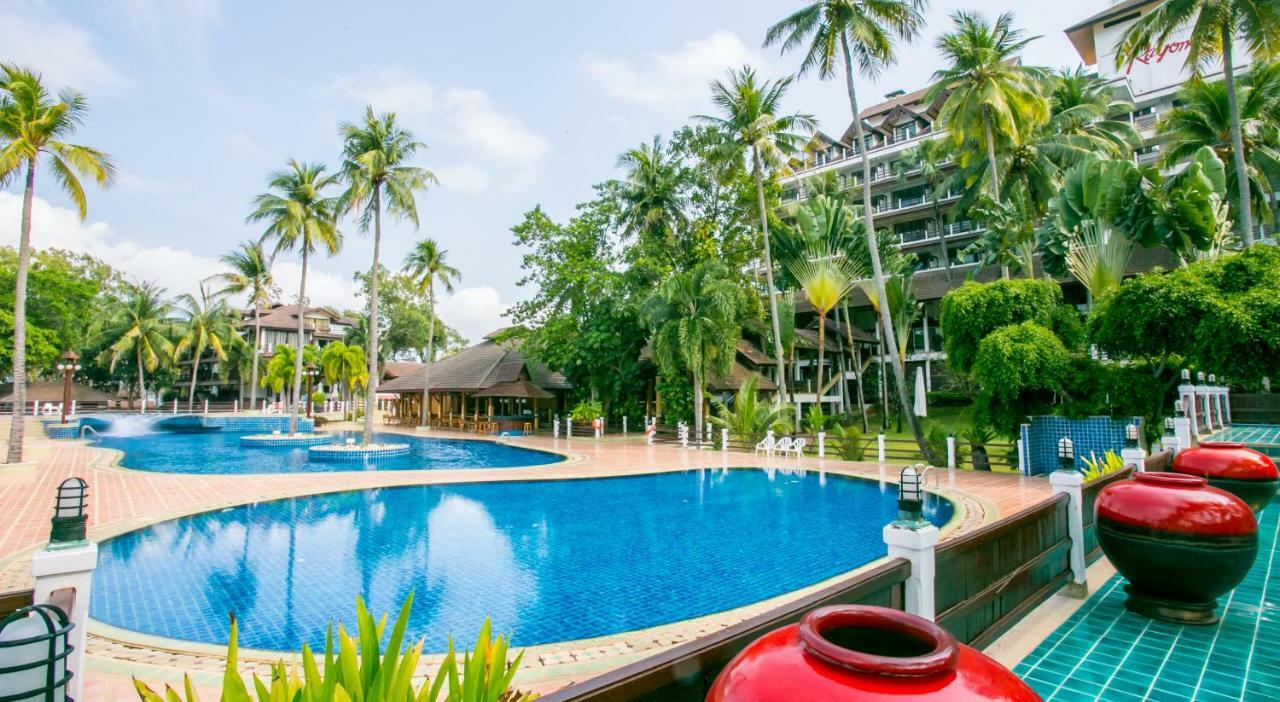 Rayong Resort Hotel Ban Phe Exterior photo